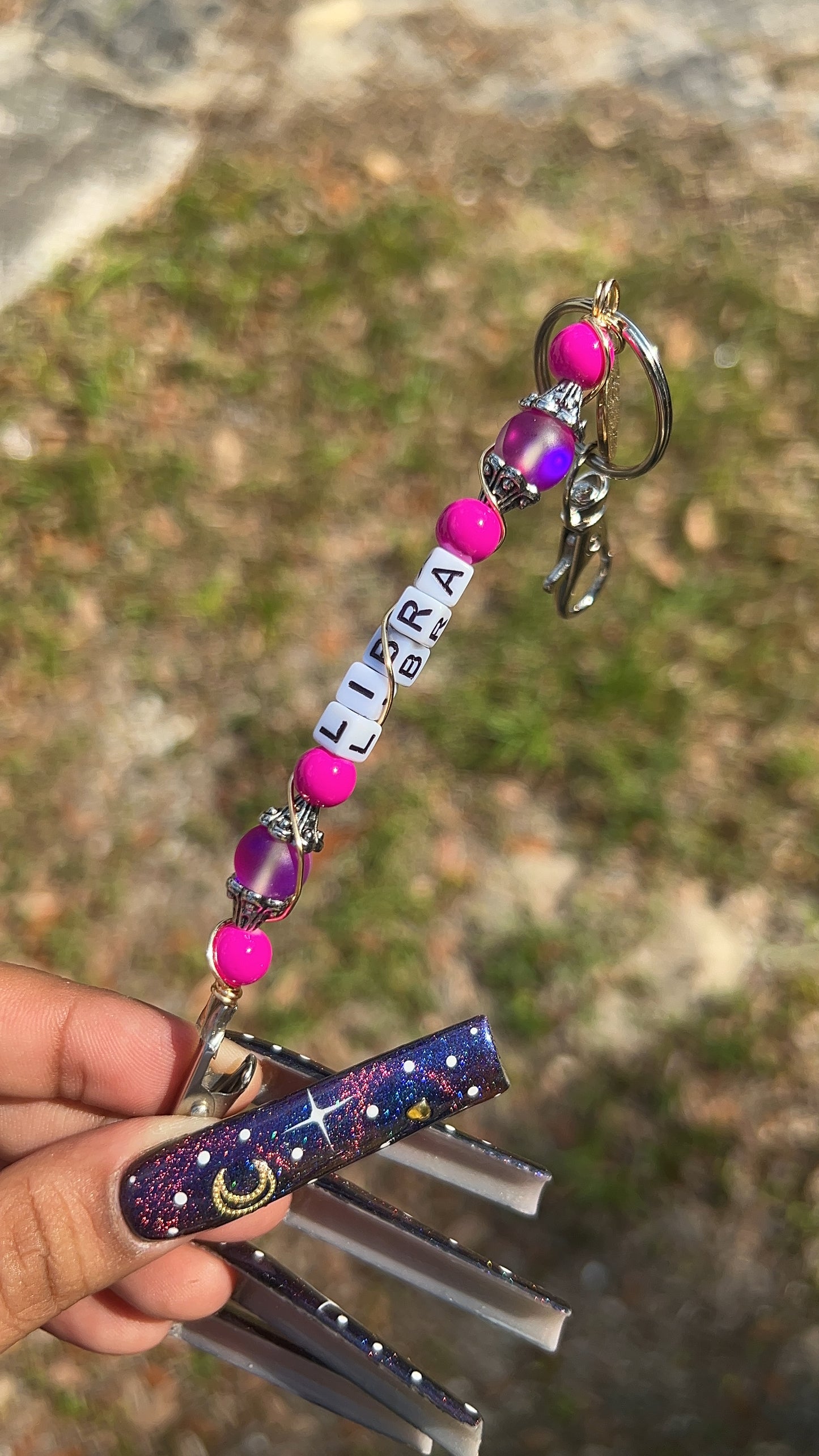 ZODIAC SIGN ROACHCLIP